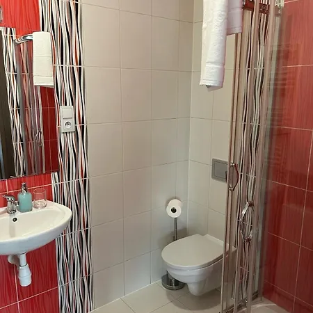 Przytulny Kolejova 12 - Blisko Centrum, Idealny Dla Par *