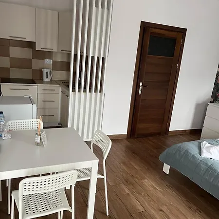 Przytulny Kolejova 12 - Blisko Centrum, Idealny Dla Par Apartment
